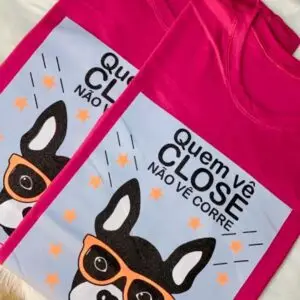 T-Shirt Quem Vê Close
