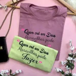 T-Shirt Crê em Deus