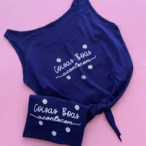 Regatinha Cropped Coisas Boas Acontecem