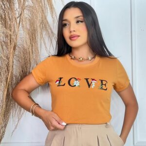 T-Shirt Bordada Love